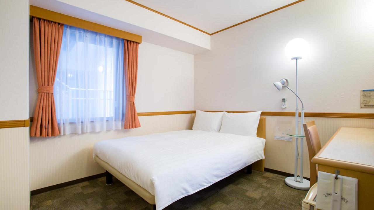 Toyoko Inn Sasebo Ekimae Kültér fotó