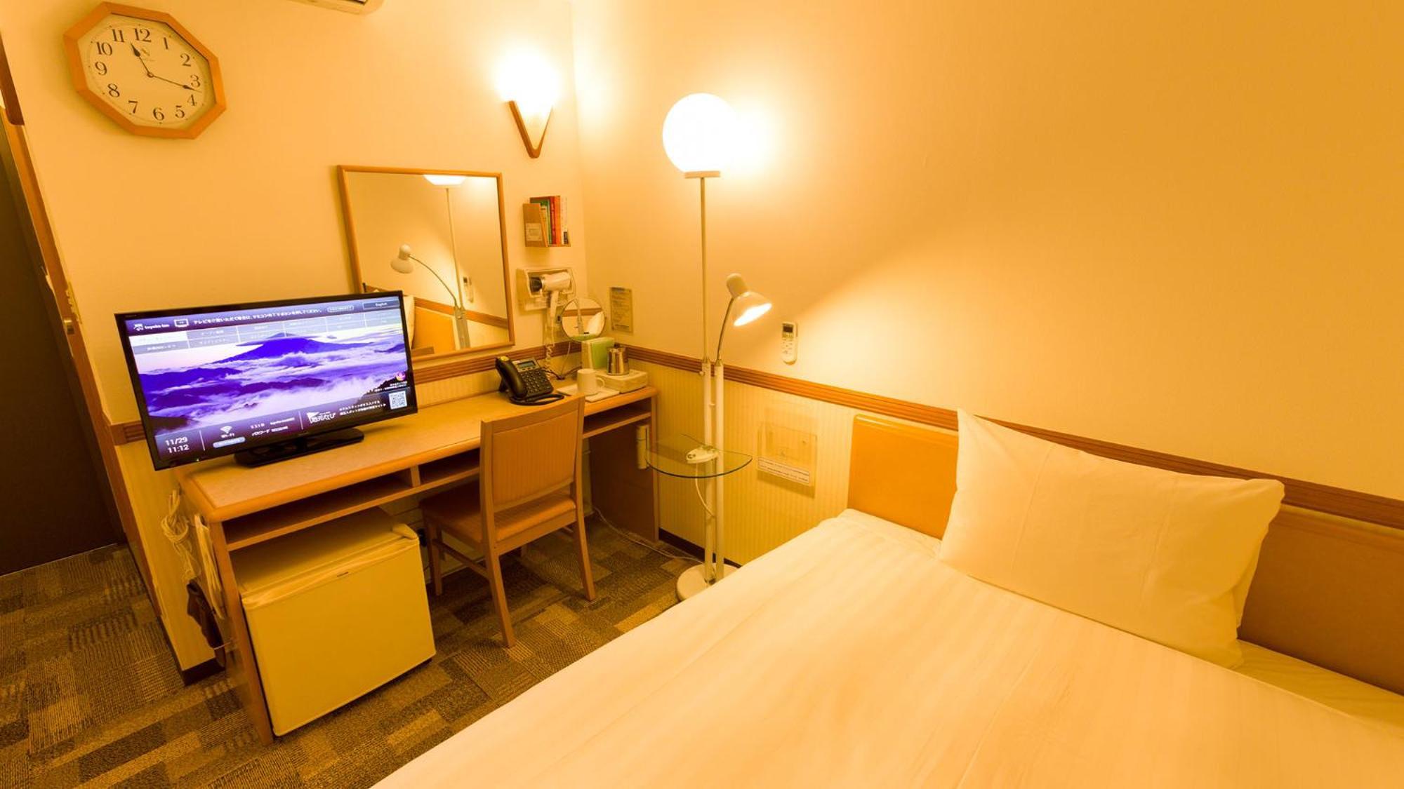 Toyoko Inn Sasebo Ekimae Szoba fotó