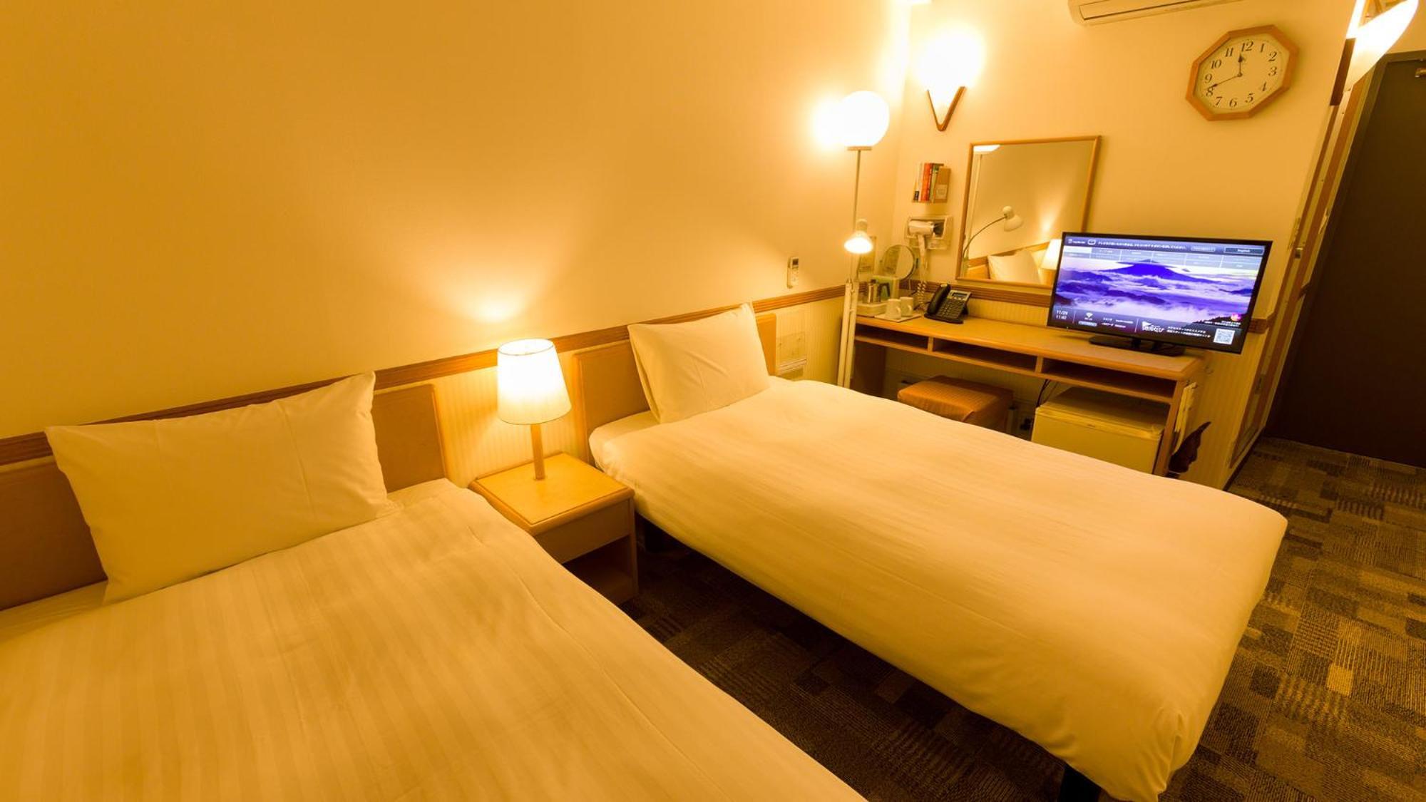 Toyoko Inn Sasebo Ekimae Szoba fotó
