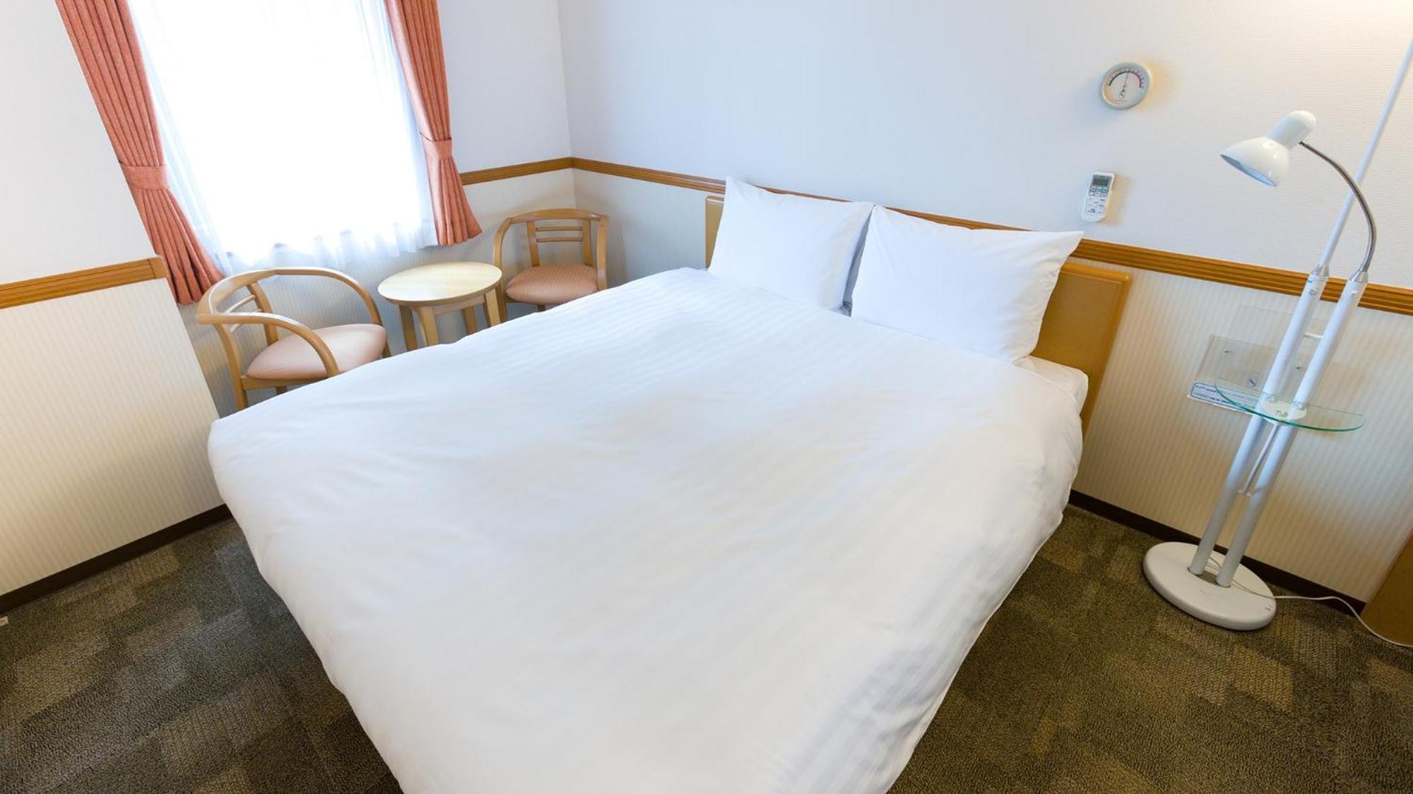 Toyoko Inn Sasebo Ekimae Szoba fotó
