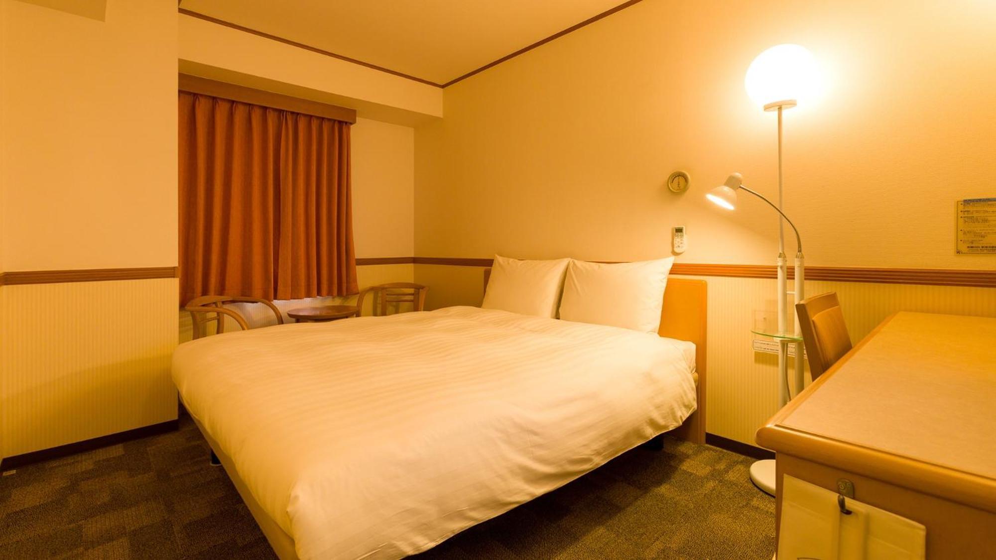 Toyoko Inn Sasebo Ekimae Szoba fotó